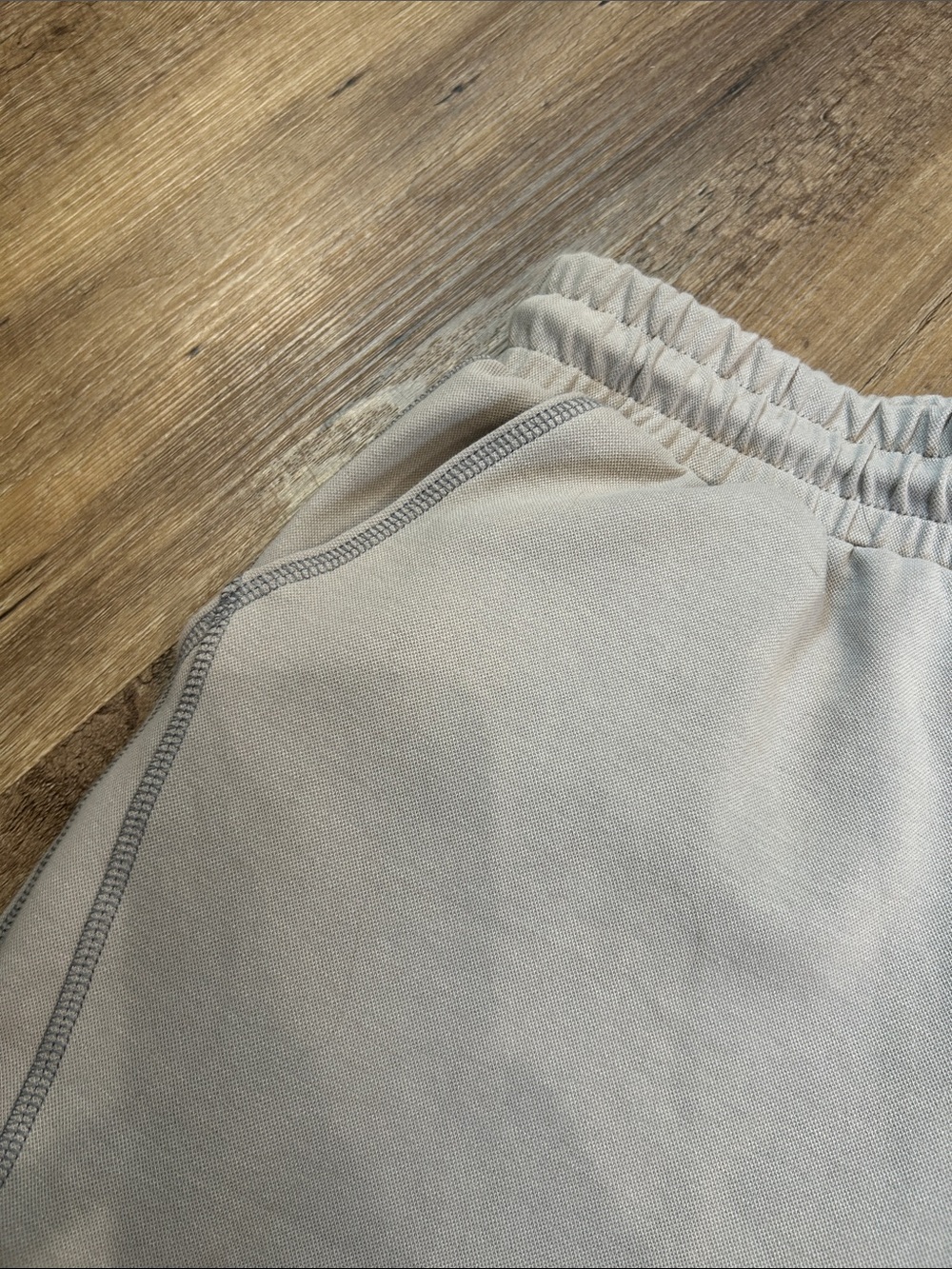 Aelfric Eden Light Gray Hoodie & jorts set - Picture 14 of 16
